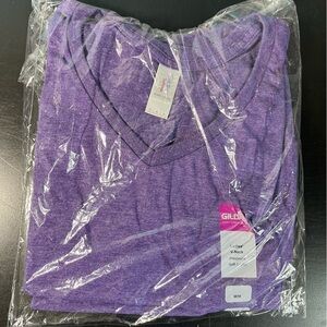2X New Gildan Ladies Purple V-Neck T-Shirts Tee 2 Pack Soft Cotton